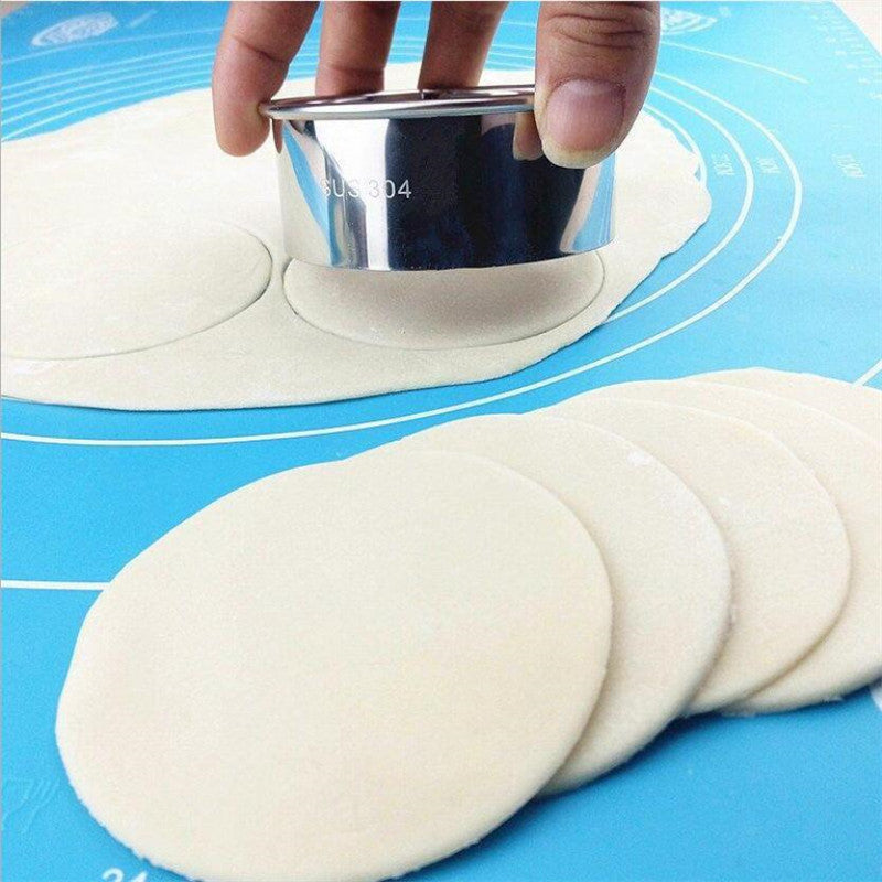 Stainless Steel Round Pastry Cutter Small: 7.5 cm by HitMyNeed