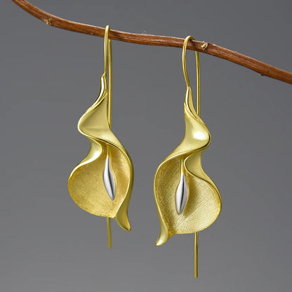Sterling Silver Calla Lily Dangle Earrings by HitMyNeed