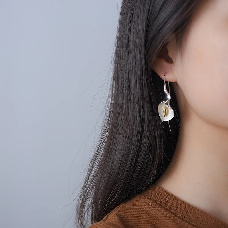 Sterling Silver Calla Lily Dangle Earrings by HitMyNeed