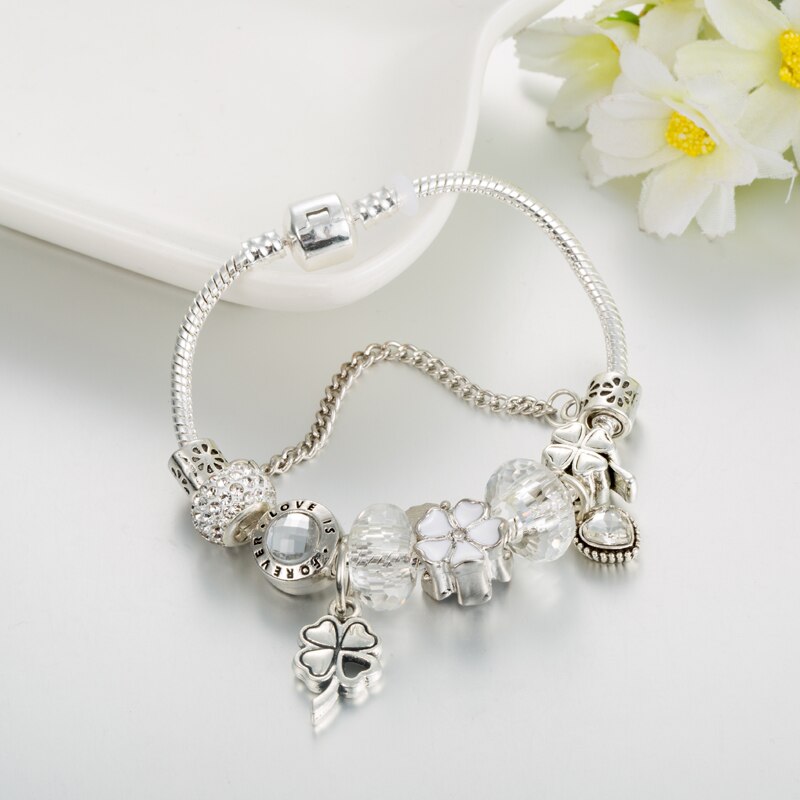 Stylish Flower Charm Bracelet for Everyday Wear by HitMyNeed