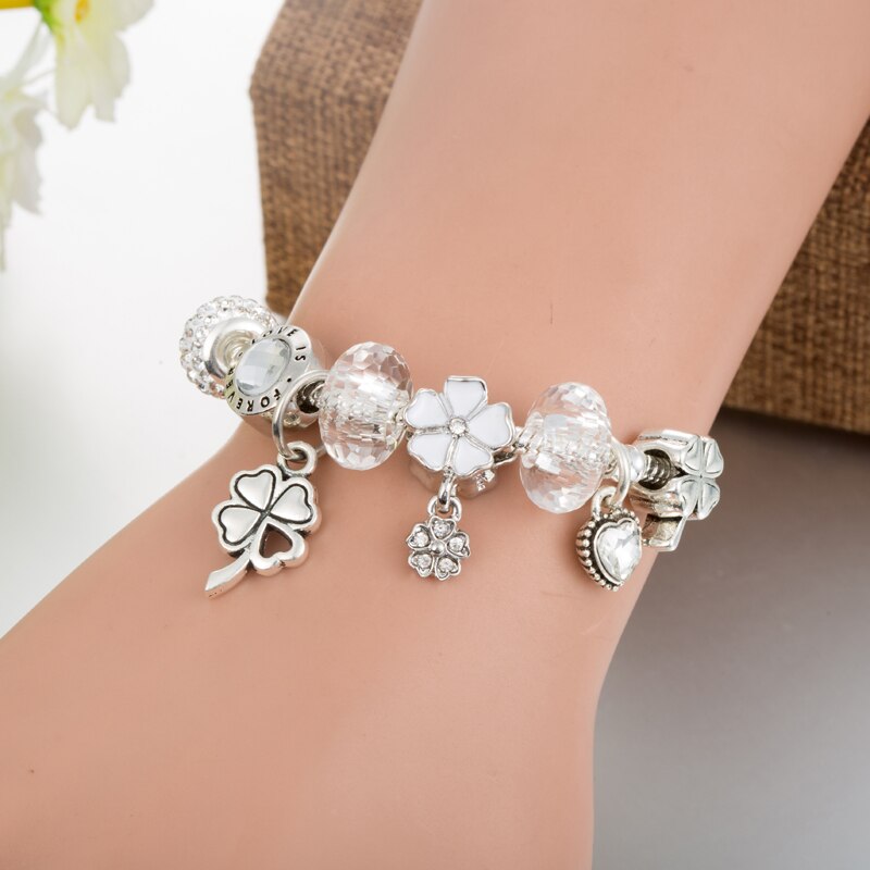 Stylish Flower Charm Bracelet for Everyday Wear by HitMyNeed