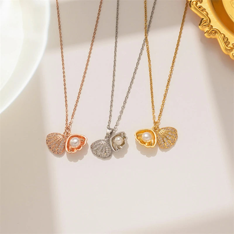 Summer Shell Zircon & Pearl Pendant Necklace by HitMyNeed