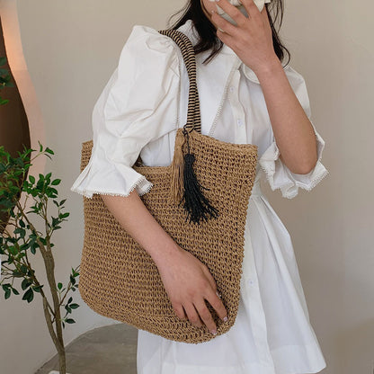 Summer Straw Tote Beach Bag with Zipper Closure by HitMyNeed