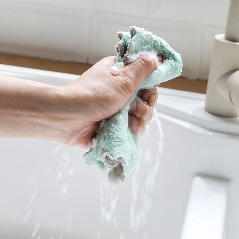 Super Absorbent Microfiber Cleaning Towels (10 Pack) by HitMyNeed