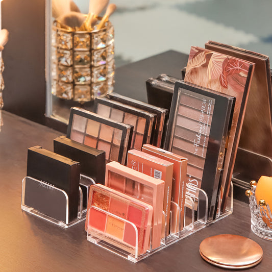 Transparent Acrylic Eyeshadow Palette Organizer by HitMyNeed