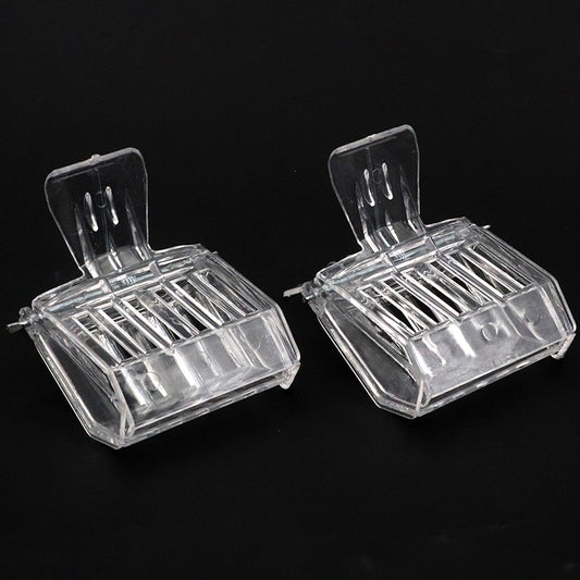 Transparent Queen Bee Clip Set (2 Pieces) by HitMyNeed