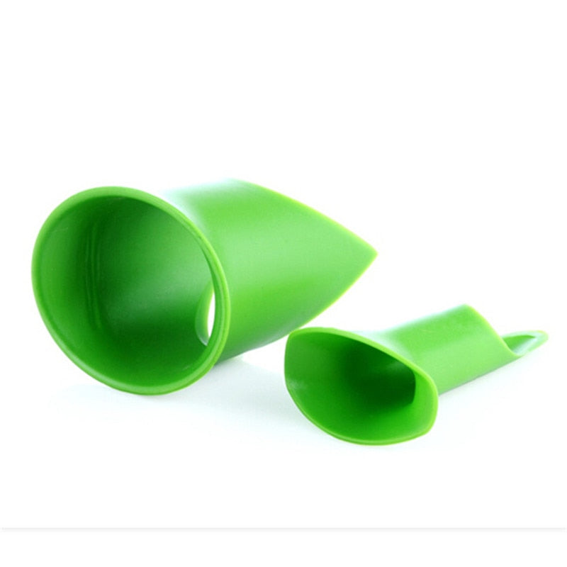 Two-in-One Pepper Corer Set for Bell Peppers & Chili by HitMyNeed