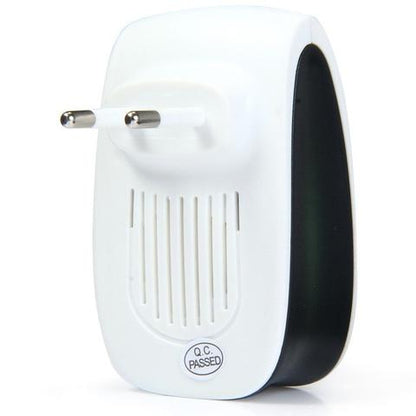 Ultrasonic Pest Rejector Plug-In Repeller by HitMyNeed