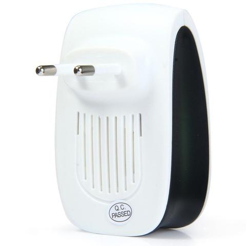 Ultrasonic Pest Rejector Plug-In Repeller by HitMyNeed