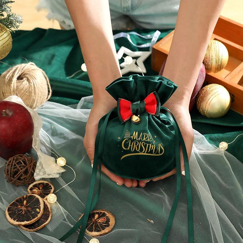 Velvet Christmas Drawstring Gift Bag 12 x 15cm green1 by HitMyNeed