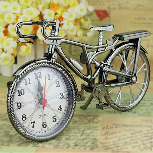Vintage Analog Bicycle Desk Clock by HitMyNeed