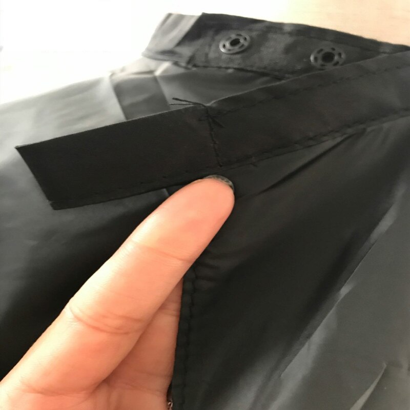 Waterproof Black Hairdressing Gown Cape by HitMyNeed
