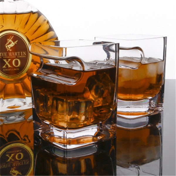 Whiskey Glass with Integrated Cigar Holder by HitMyNeed