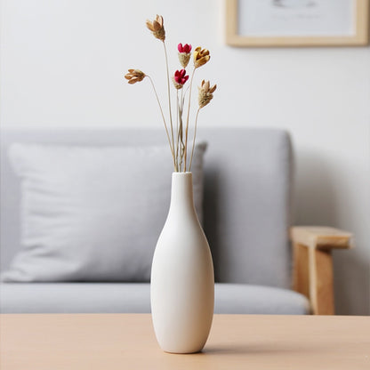White Ceramic Vase for Modern Floral Arrangements by HitMyNeed
