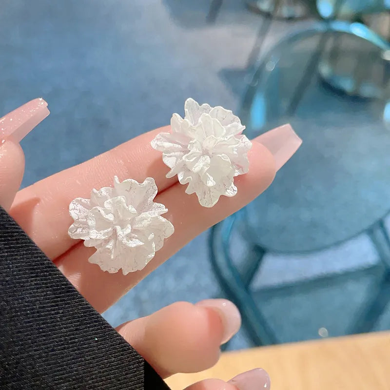 White Flower Stud Earrings for Everyday Elegance by HitMyNeed