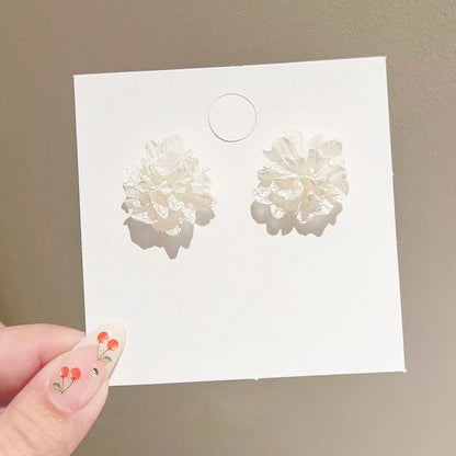White Flower Stud Earrings for Everyday Elegance by HitMyNeed
