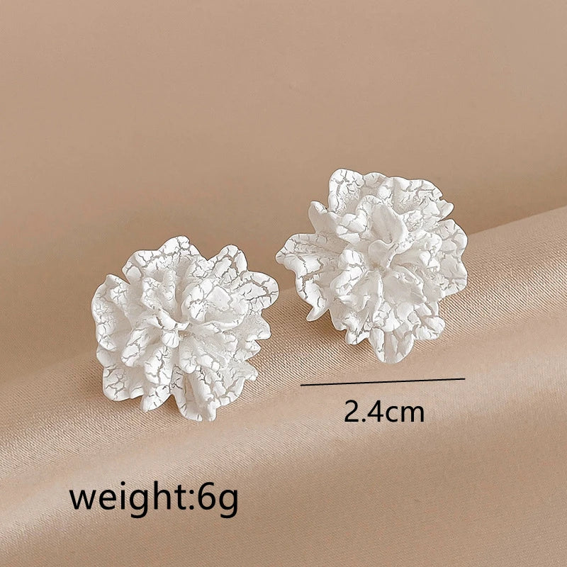 White Flower Stud Earrings for Everyday Elegance by HitMyNeed