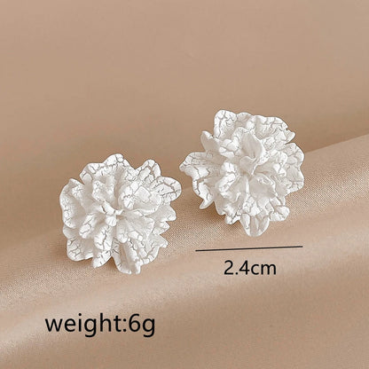White Flower Stud Earrings for Everyday Elegance by HitMyNeed