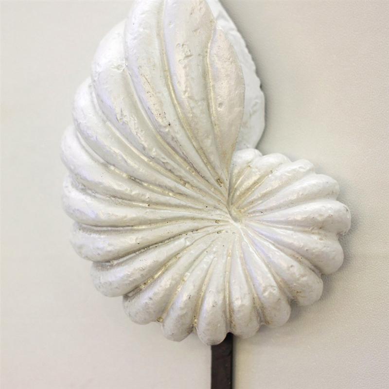 White Resin Sea Shell Wall Hooks Set of 3 by HitMyNeed