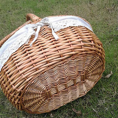 Wicker Picnic Basket with Removable Liner by HitMyNeed