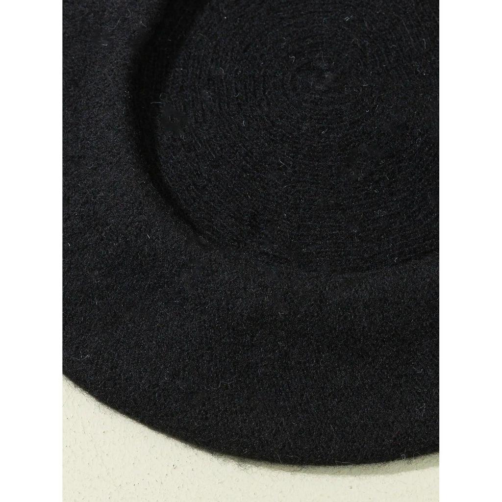 Women's Wool Beret Painter Style Winter Hat by HitMyNeed