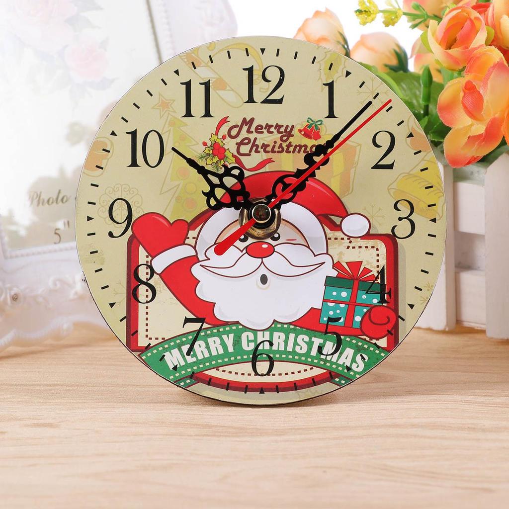 Wooden Christmas Wall Clock with Silent Quartz by HitMyNeed