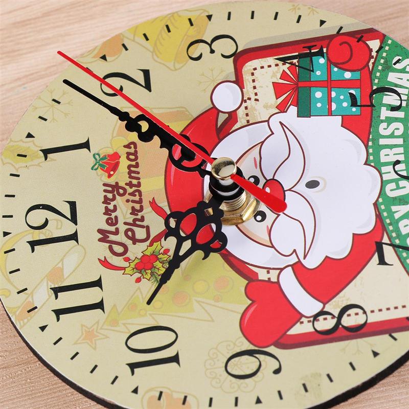 Wooden Christmas Wall Clock with Silent Quartz by HitMyNeed