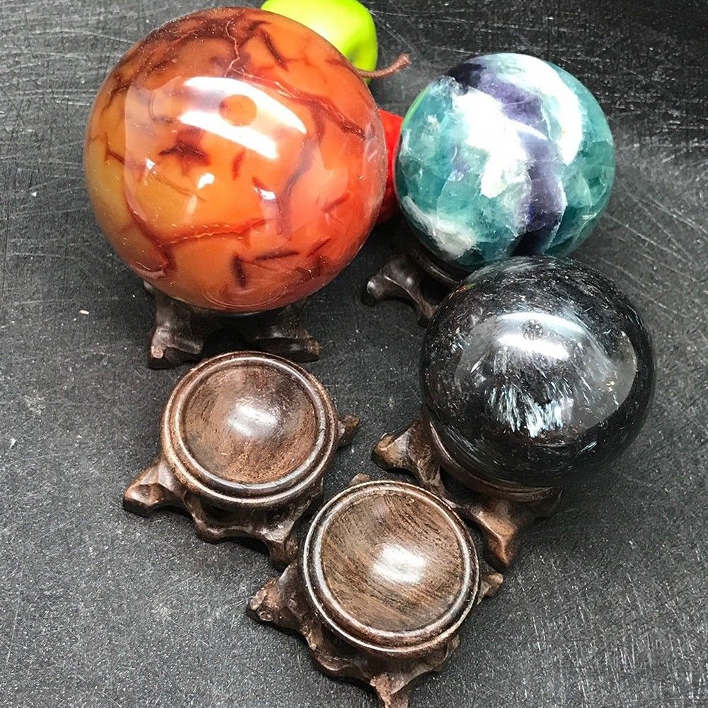 Wooden Crystal Ball Stand for Small Spheres by HitMyNeed