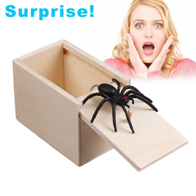 Wooden Jumping Spider Prank Scare Box by HitMyNeed