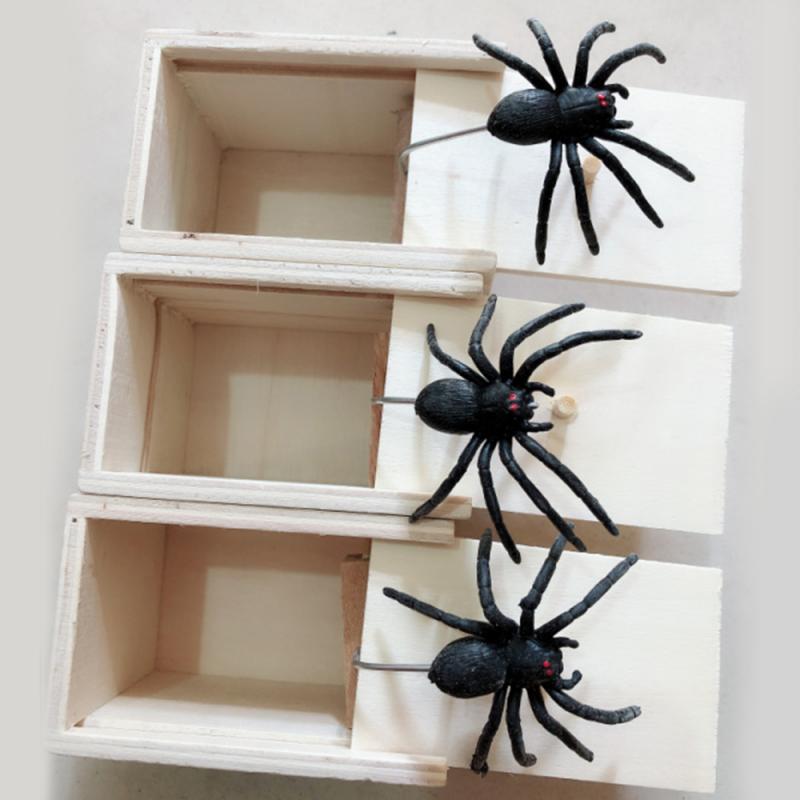Wooden Jumping Spider Prank Scare Box by HitMyNeed