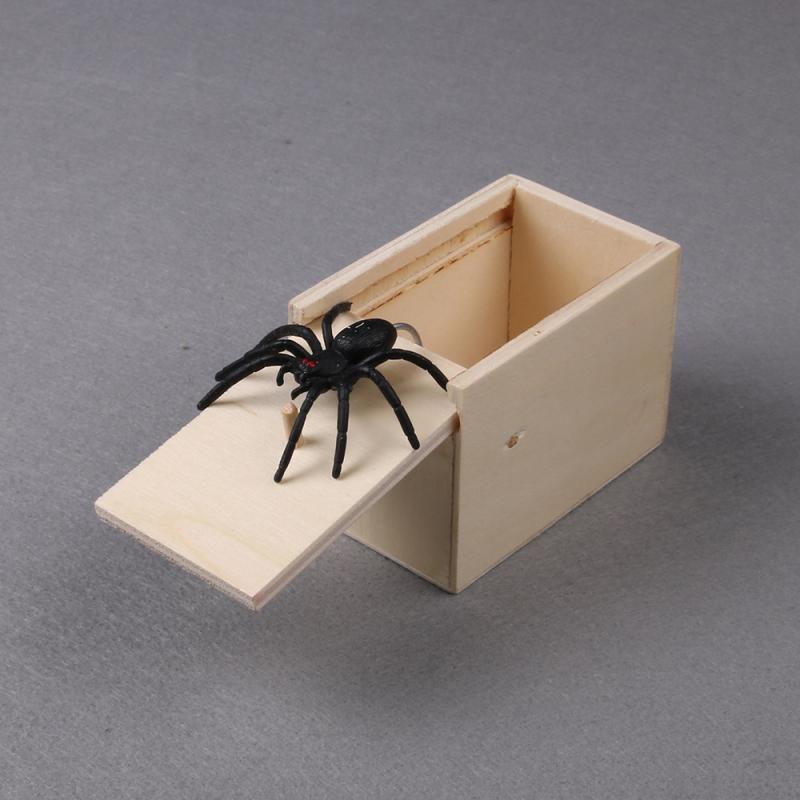 Wooden Jumping Spider Prank Scare Box by HitMyNeed